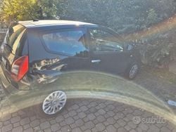 Nero Usata 2006 Citroën C2 Due volumi | 2000 € (Buon prezzo)