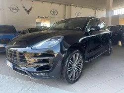 Nero Usata 2016 Porsche Macan Turbo SUV | 34.900 € (Buon prezzo)
