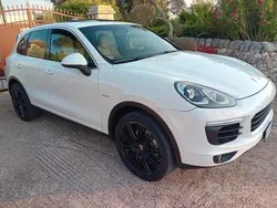 Bianco Usata 2015 Porsche Cayenne SUV | 27.900 € (Buon prezzo)