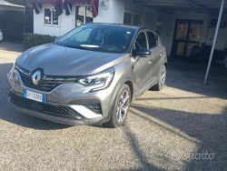 Grigio Usata 2022 Renault Captur RS Line SUV | 19.300 € (Buon prezzo)