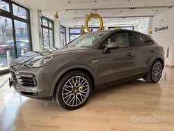 Grigio Usata 2022 Porsche Cayenne Platinum Edition SUV | 73.500 € (Super prezzo)