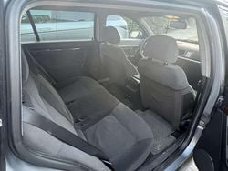 Usata 2005 Opel Vectra Elegance Station wagon | 1650 € (Buon prezzo)