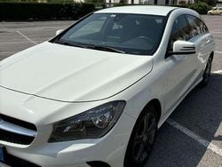 Usata 2018 Mercedes CLA200 Shooting Brake Executive Station wagon | 18.500 € (Cara)