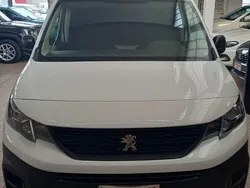 Bianco Usata 2021 Peugeot Partner Monovolume | 12.990 € (Buon prezzo)