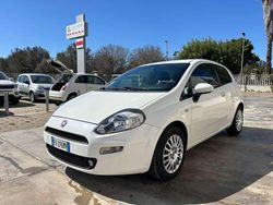 Bianco Usata 2014 Fiat Punto Due volumi | 3200 € (Ottimo prezzo)