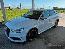 Bianco Usata 2014 Audi A3 Sportback g-tron Due volumi | 10.800 €