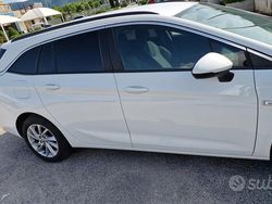 Bianco Usata 2019 Opel Astra Tre volumi | 10.500 € (Buon prezzo)