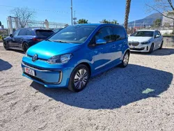 Blu/azzurro Usata 2020 VW e-up! Due volumi | 12.199 € (Buon prezzo)