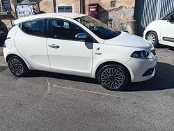 Bianco Usata 2022 Lancia Ypsilon S Due volumi | 13.000 € (Buon prezzo)