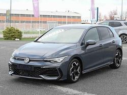 Grigio Usata 2025 VW Golf VIII R-line Tre volumi | 31.900 € (Buon prezzo)
