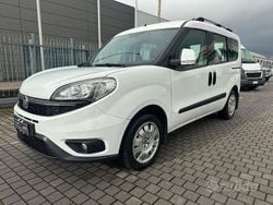 Bianco Usata 2015 Fiat Doblò Lounge Monovolume | 8400 € (Buon prezzo)