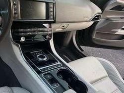 Usata 2017 Jaguar XE Portfolio Tre volumi | 12.500 € (Cara)