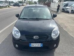 Nero Usata 2009 Kia Picanto Due volumi | 2300 € (Buon prezzo)