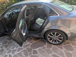 Grigio Usata 2004 Audi A4 Tre volumi | 3500 € (Molto cara)