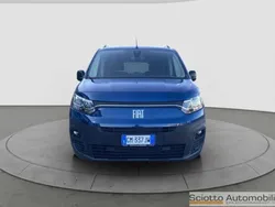 Blu Usata 2023 Fiat e-Doblò Launch Edition Monovolume | 26.714 € (Buon prezzo)