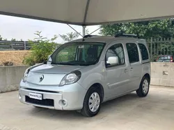 Grigio Usata 2012 Renault Kangoo Monovolume | 10.400 € (Molto cara)
