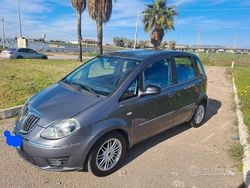 Grigio Usata 2011 Lancia Musa Monovolume | 3800 € (Buon prezzo)