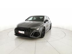 Grigio daytona perla Usata 2024 Audi RS3 Sportback Ambiente Due volumi | 74.900 € (Molto cara)