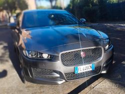 Grigio Usata 2017 Jaguar XE R-Sport Tre volumi | 19.000 € (Molto cara)