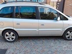 Usata 2004 Opel Zafira Elegance Monovolume | 1500 € (Ottimo prezzo)