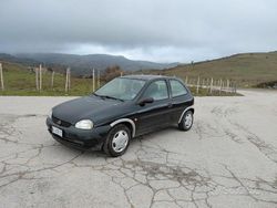 Usata 1997 Opel Corsa | 850 €