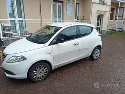 Bianco Usata 2015 Lancia Ypsilon Silver Due volumi | 6200 € (Buon prezzo)