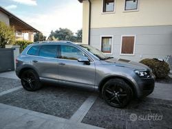 Grigio Usata 2013 VW Touareg SUV | 13.500 € (Molto cara)