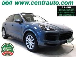 Bisckaya azzurro Usata 2018 Porsche Cayenne SUV | 42.000 € (Buon prezzo)