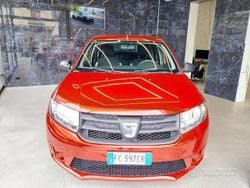 Rosso Usata 2016 Dacia Sandero Lauréate Due volumi | 5999 € (Super prezzo)