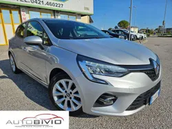 Argento Usata 2020 Renault Clio V Zen Tre volumi | 13.900 € (Buon prezzo)