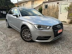 Grigio Usata 2015 Audi A3 Business Tre volumi | 12.500 € (Buon prezzo)