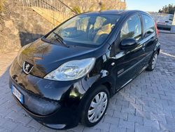 Nero Usata 2006 Peugeot 107 Due volumi | 2999 € (Buon prezzo)