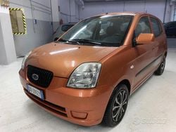 Arancione Usata 2006 Kia Picanto Spirit Due volumi | 1900 € (Buon prezzo)