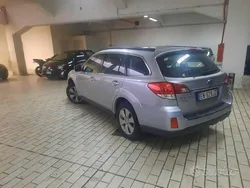 Argento Usata 2012 Subaru Outback Exclusive+ SUV | 5900 € (Buon prezzo)