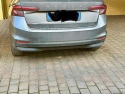 Grigio Usata 2024 Skoda Fabia Due volumi | 16.500 € (Cara)