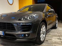 Grigio Usata 2015 Porsche Macan SUV | 34.800 € (Ottimo prezzo)