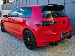 Rosso Usata 2015 VW Golf VII R Tre volumi | 19.900 € (Buon prezzo)