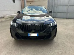 Blu/azzurro Usata 2023 BMW X6 M Sport SUV | 81.900 € (Molto cara)