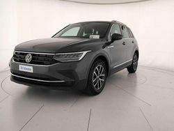 Dolphin grey metallizzato Usata 2021 VW Tiguan Life SUV | 22.100 € (Super prezzo)