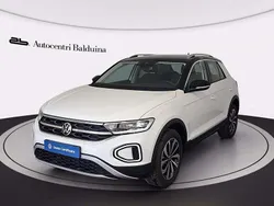 Bianco/tetto nero Nuova 2025 VW T-Roc Style SUV | 29.900 € (Buon prezzo)