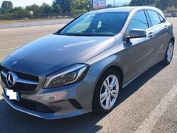 Grigio Usata 2016 Mercedes A180 Tre volumi | 17.500 € (Molto cara)