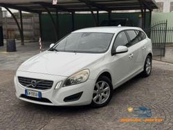 Bianco Usata 2012 Volvo V60 Ocean Race Station wagon | 7700 € (Buon prezzo)