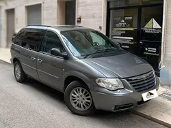 Grigio Usata 2007 Chrysler Voyager Monovolume | 3200 € (Cara)