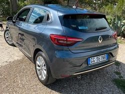 Grigio Usata 2021 Renault Clio V Tre volumi | 11.890 € (Ottimo prezzo)