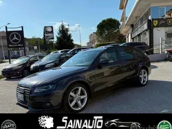 Grigio Usata 2010 Audi A4 Tre volumi | 4990 € (Ottimo prezzo)