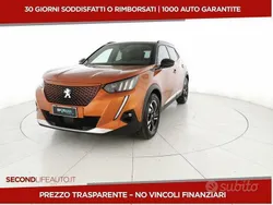 Arancione Usata 2022 Peugeot e-2008 GTi SUV | 22.300 € (Buon prezzo)