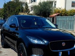 Nero Usata 2019 Jaguar E-Pace SE SUV | 23.400 € (Molto cara)