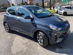 Grigio Usata 2024 Hyundai i10 Due volumi | 16.000 € (Molto cara)