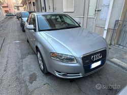 Usata 2006 Audi A4 Tre volumi | 2890 €