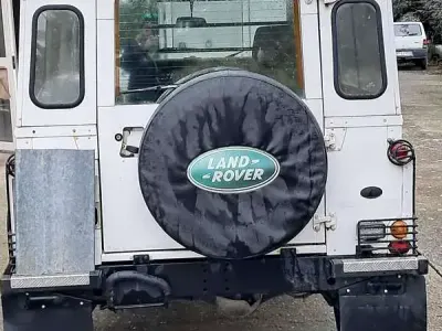 Usata Land Rover Defender 113 CV (83 kW) 1992 Bianco SUV